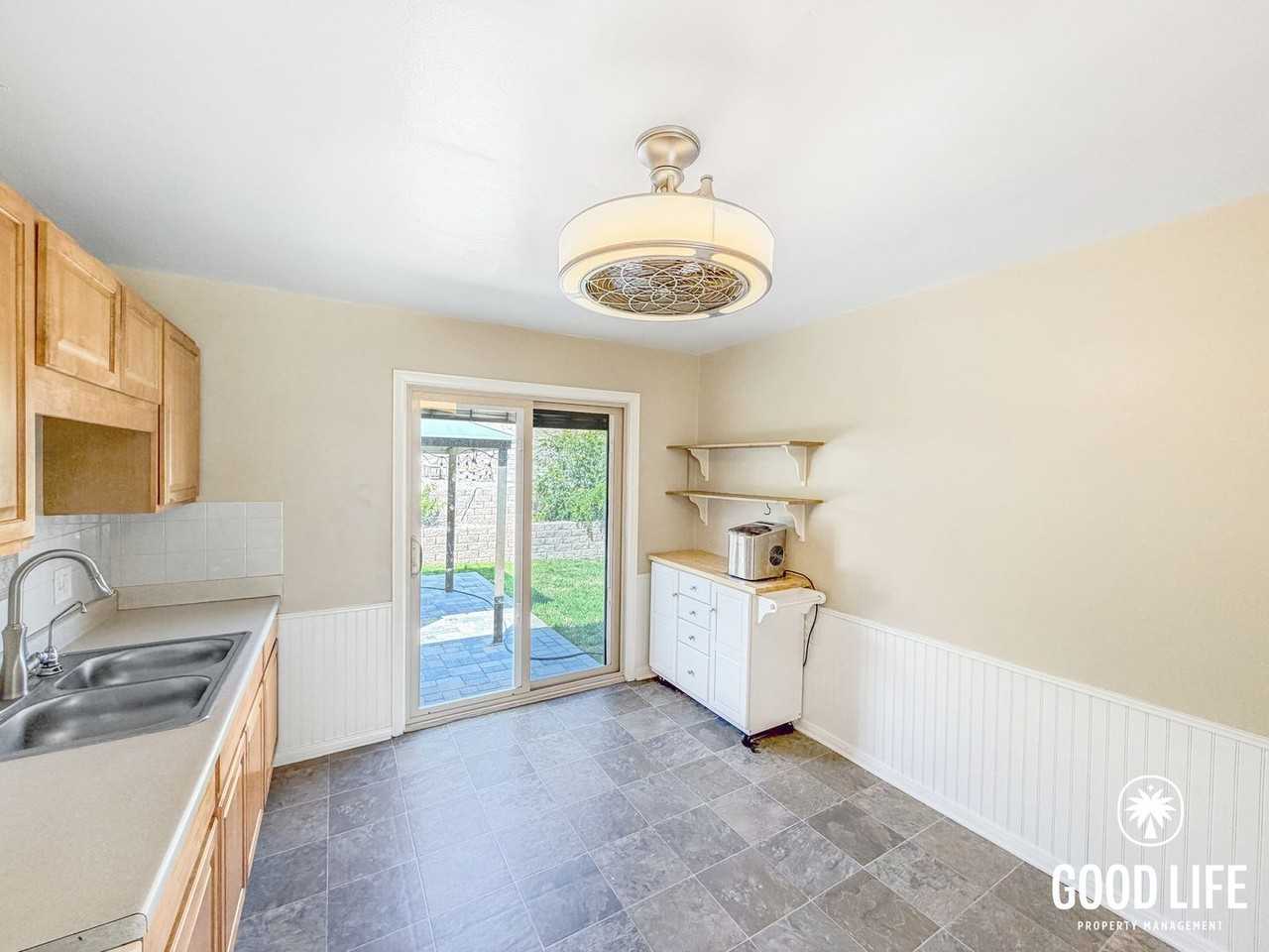 4034 Aragon Dr - Photo 6 of 16