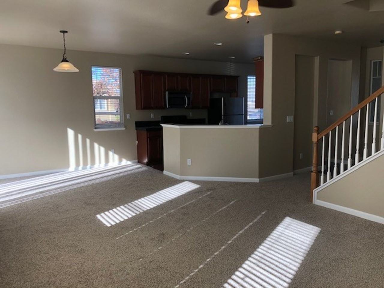 2379 Dodge Dr - Photo 2 of 9