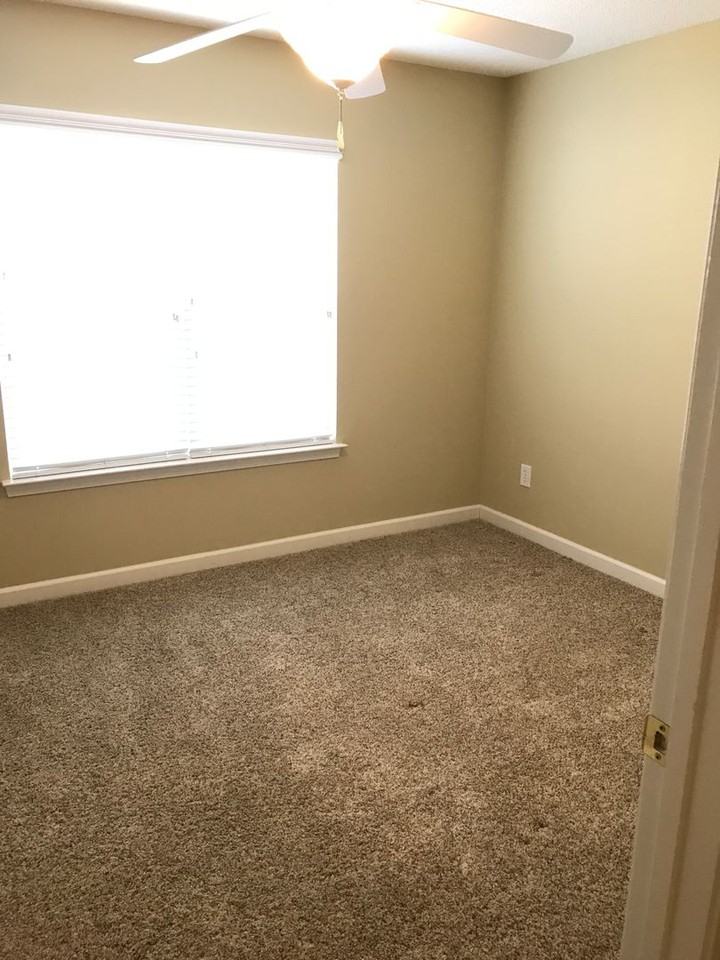 125 Keswick Ln - Photo 5 of 13