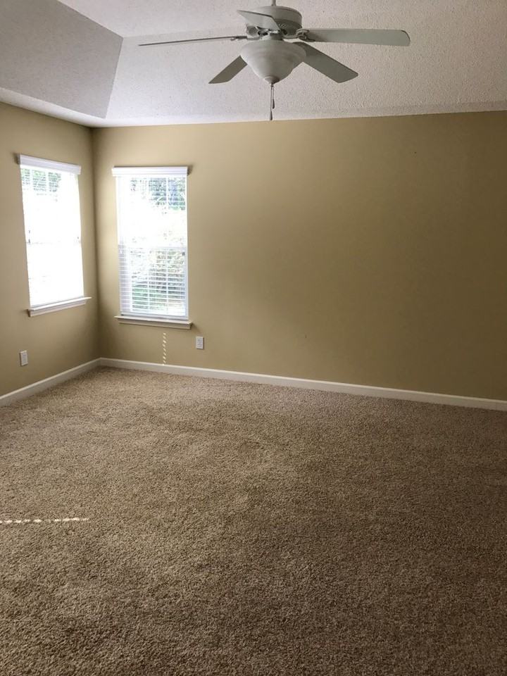 125 Keswick Ln - Photo 6 of 13