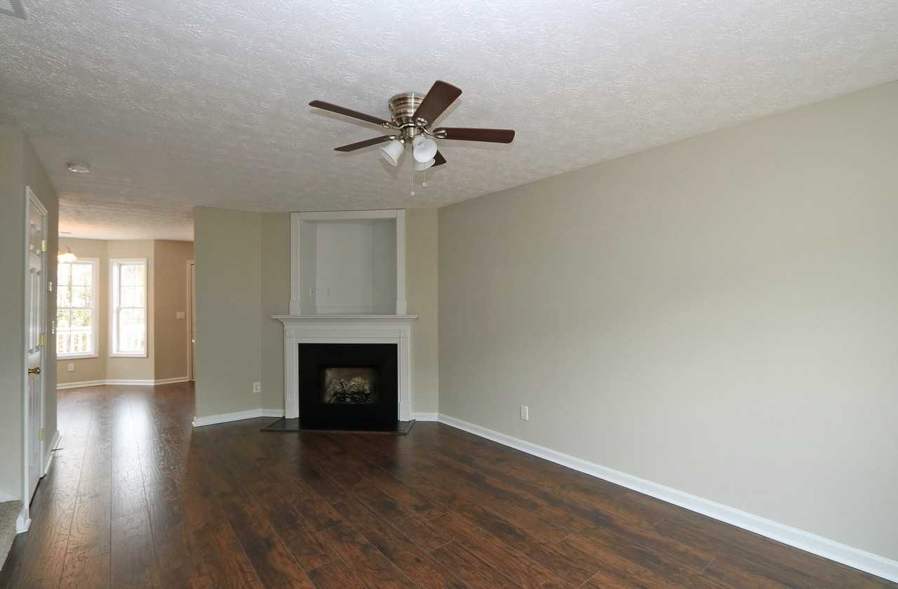 102 Providence Dr - Photo 7 of 30