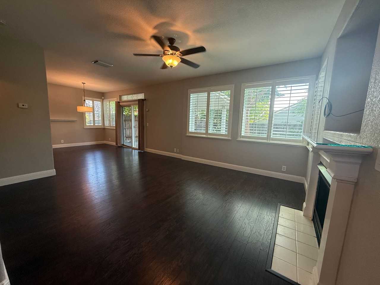 532 Blarney Cir - Photo 3 of 24