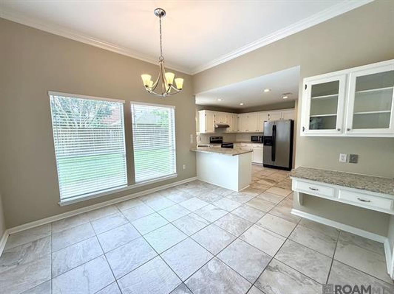 4126 Stumberg Ln - Photo 6 of 23