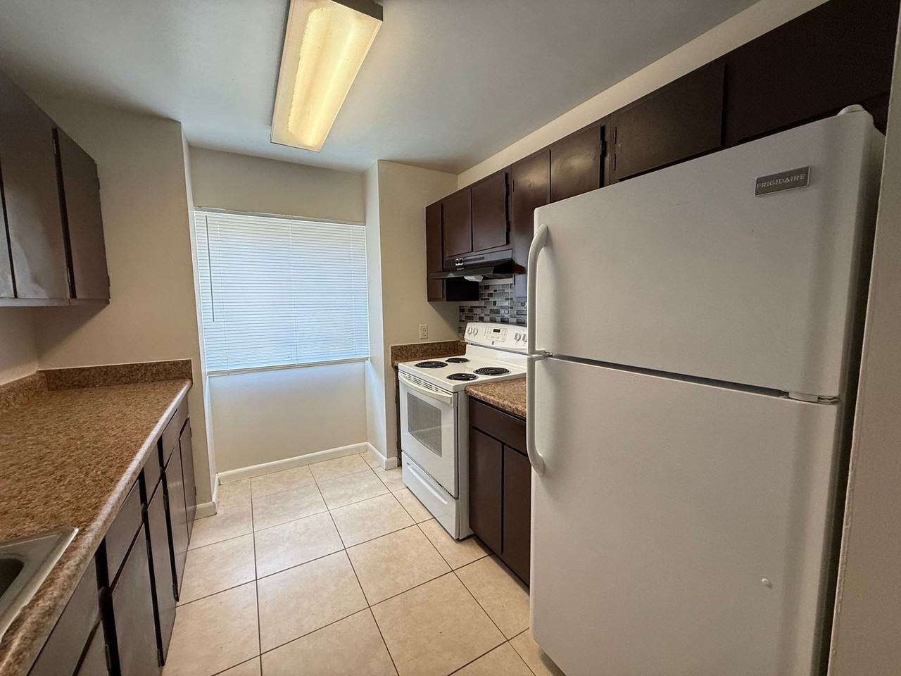 1001 Spring Meadow Dr - Photo 5 of 19