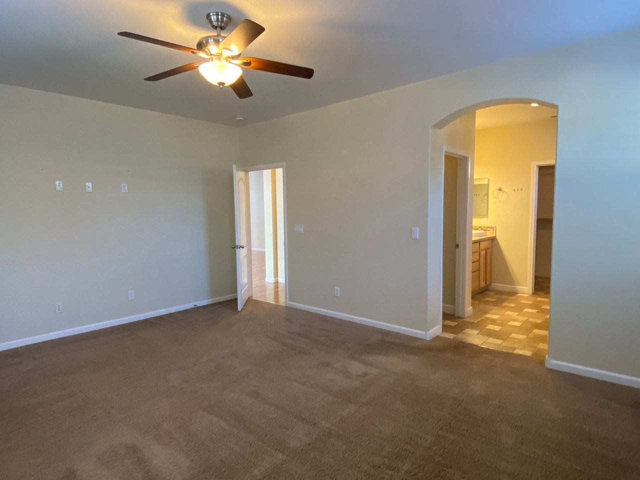11170 Messina Way - Photo 5 of 12