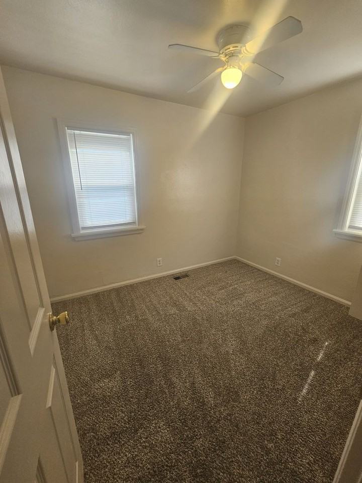 1781 Joliet St - Photo 5 of 9
