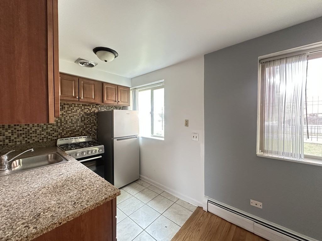 5818 N Sheridan Rd #P301 - Photo 5 of 20