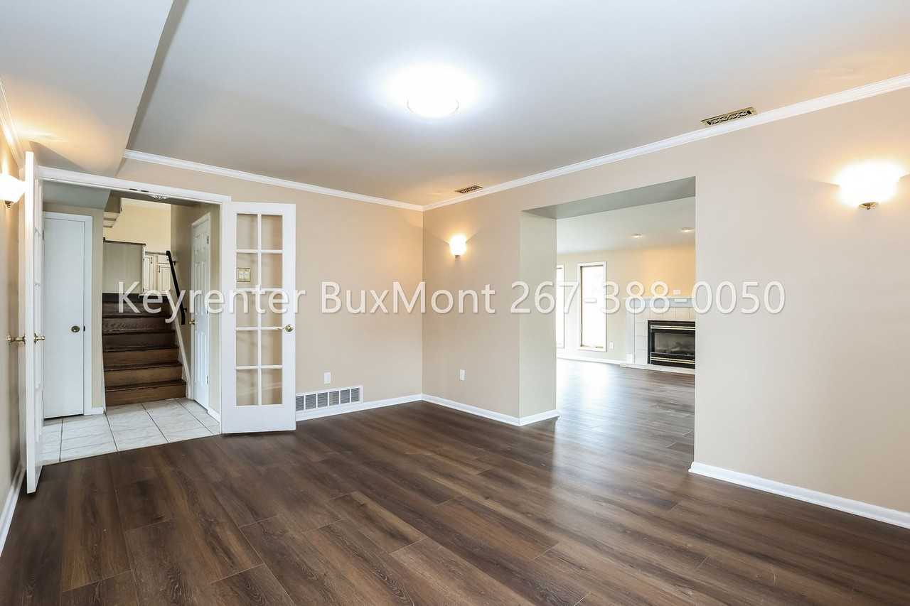 1041 Fitch Rd - Photo 5 of 20
