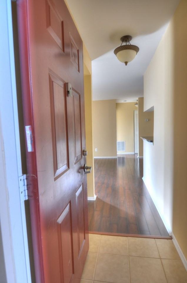 1793 Jonathan Way #1793L - Photo 3 of 39