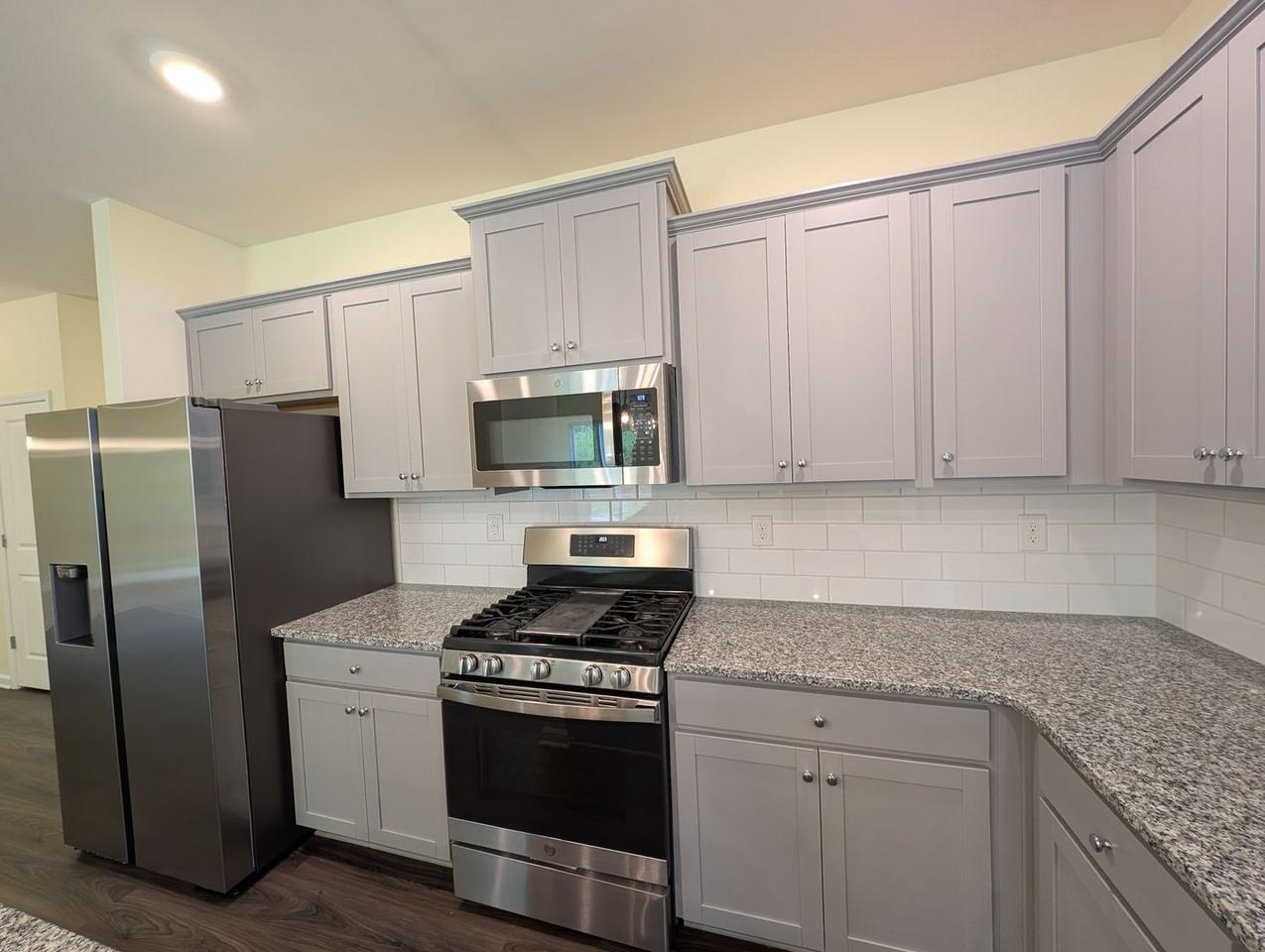 7016 Wheyfield Dr - Photo 4 of 31