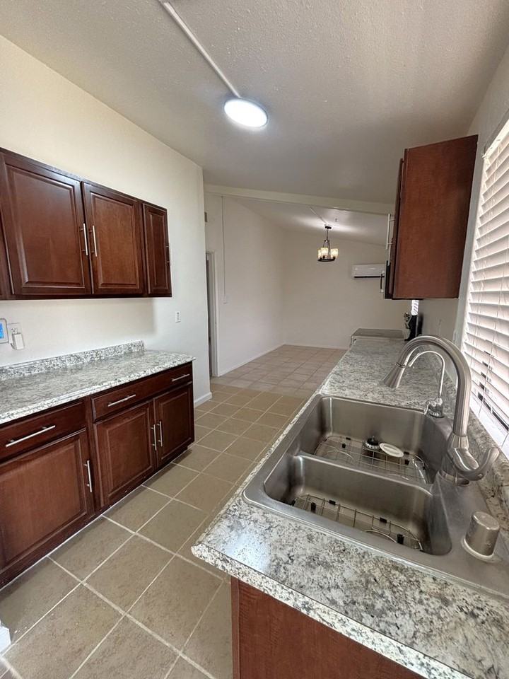 7317 California City Blvd - Photo 7 of 18
