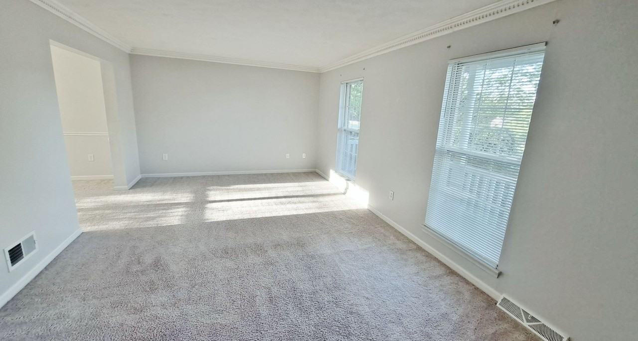 58 Frock Dr - Photo 7 of 50