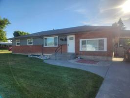 featured image of 411 Ostrander St N