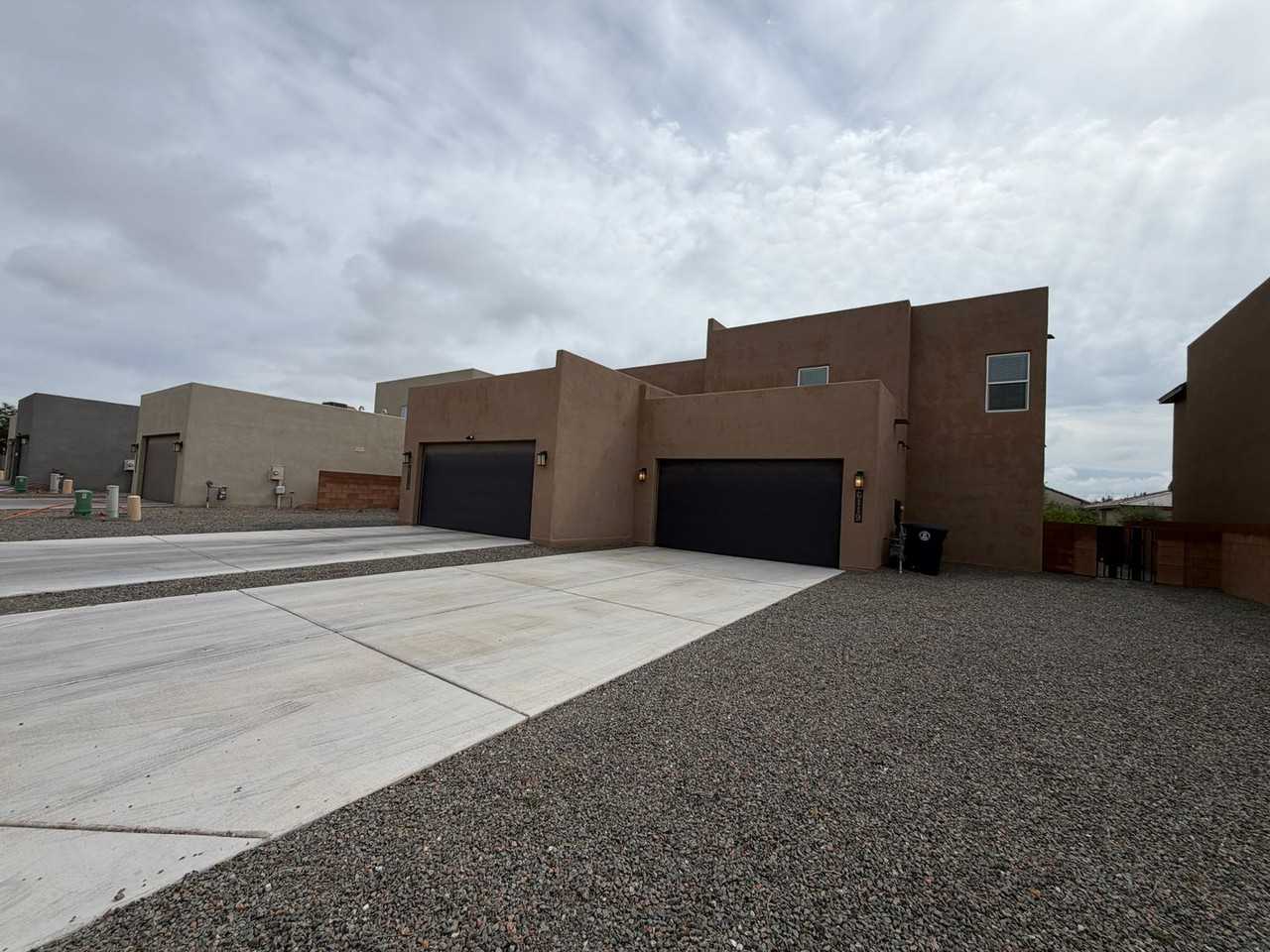 6119 Motherwell Dr Se - Photo 4 of 42