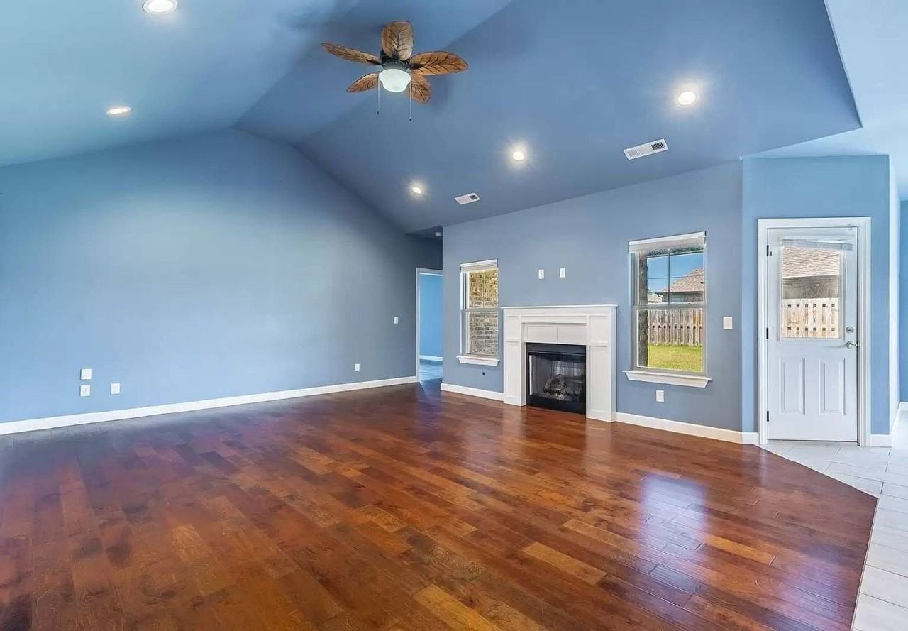 2400 Sw Worthington Ave - Photo 3 of 21