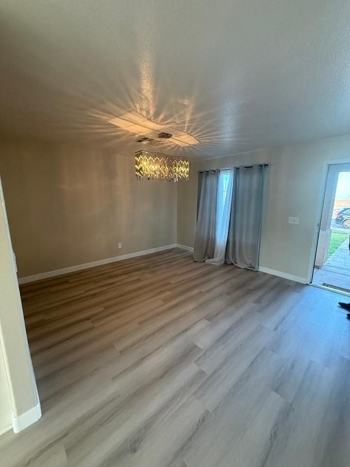 701 E Rivera Ave - Photo 6 of 17