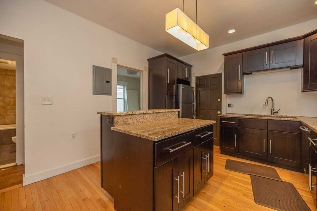 342 Allston St - Photo 2 of 21