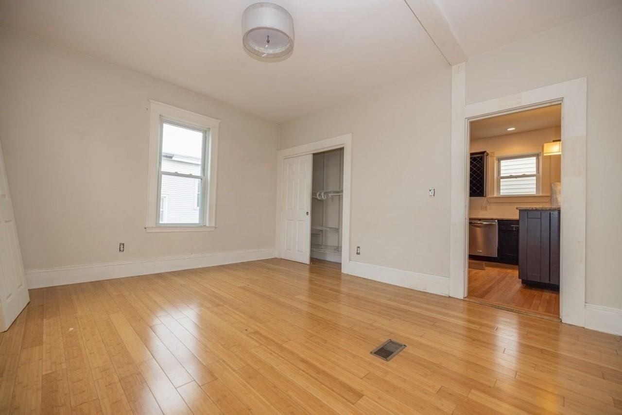 342 Allston St - Photo 5 of 21