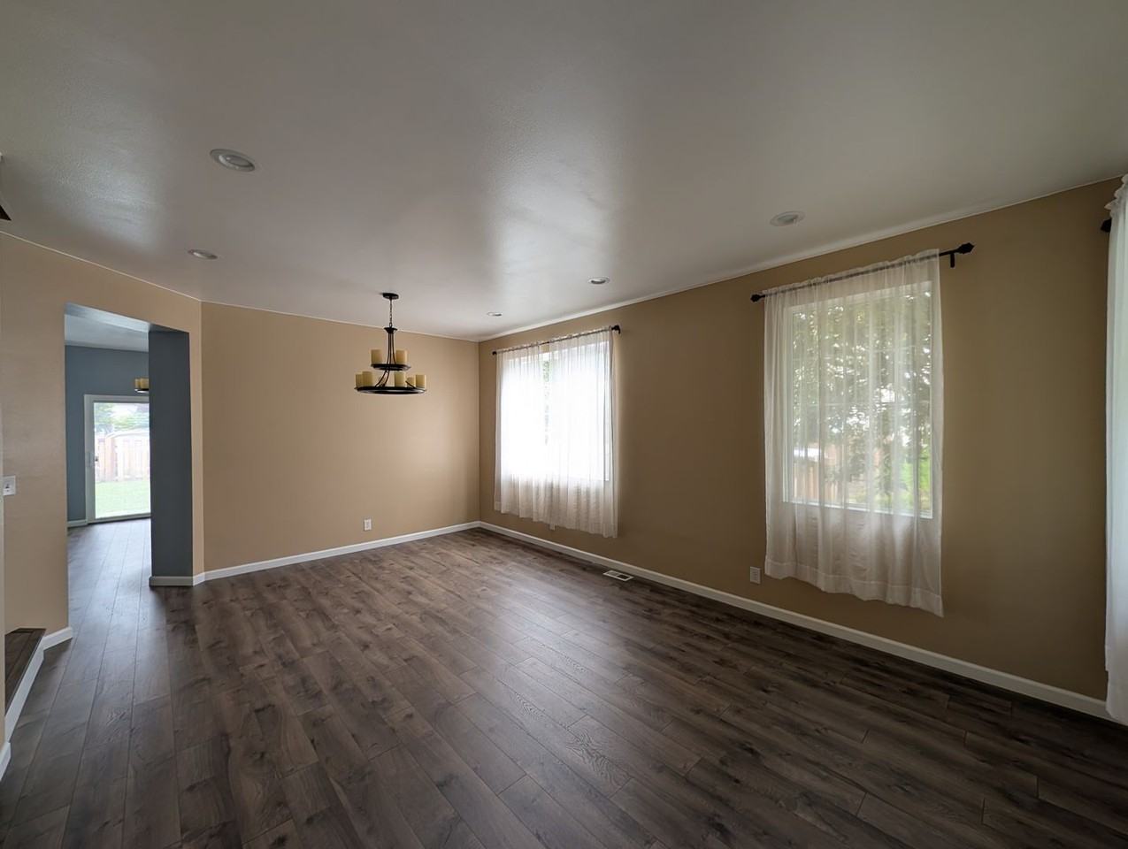 12909 67th Ave Se - Photo 3 of 25