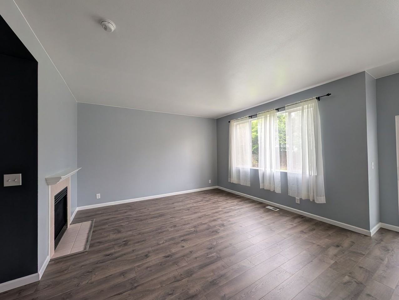 12909 67th Ave Se - Photo 5 of 25