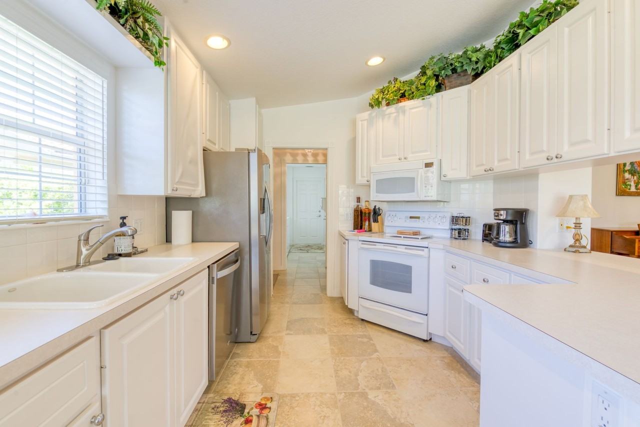 7390 Emilia Ln - Photo 5 of 8