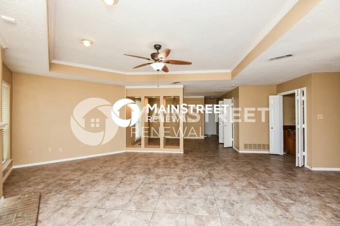 4614 Branchview Dr - Photo 4 of 16