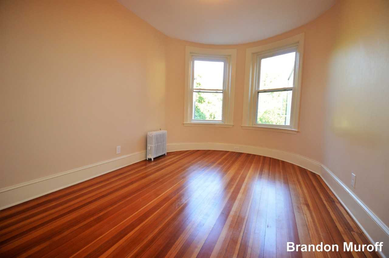 35 Saint Paul St #6 - Photo 7 of 14