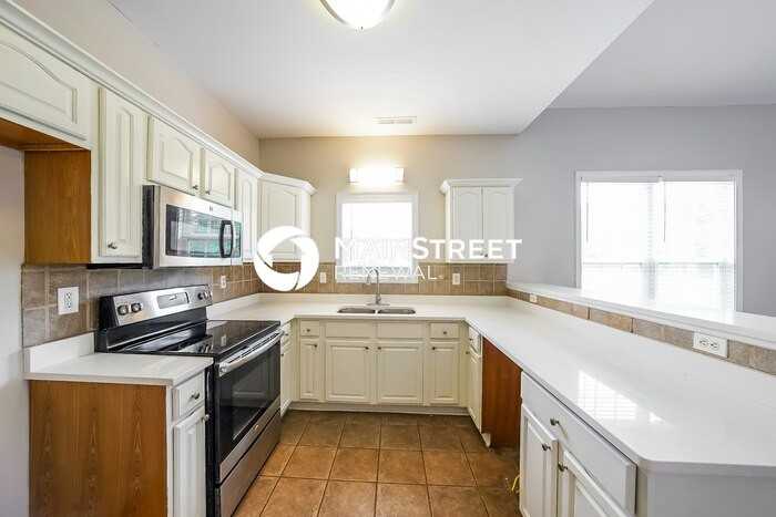 4497 Canterbury St - Photo 6 of 15