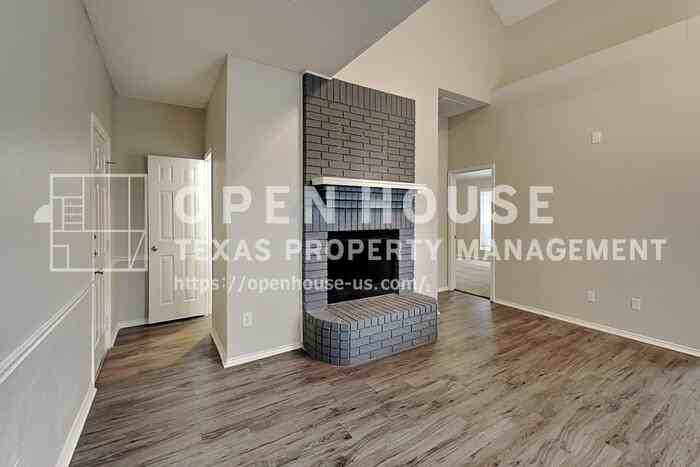 905 Freshwood Ct - Photo 4 of 23