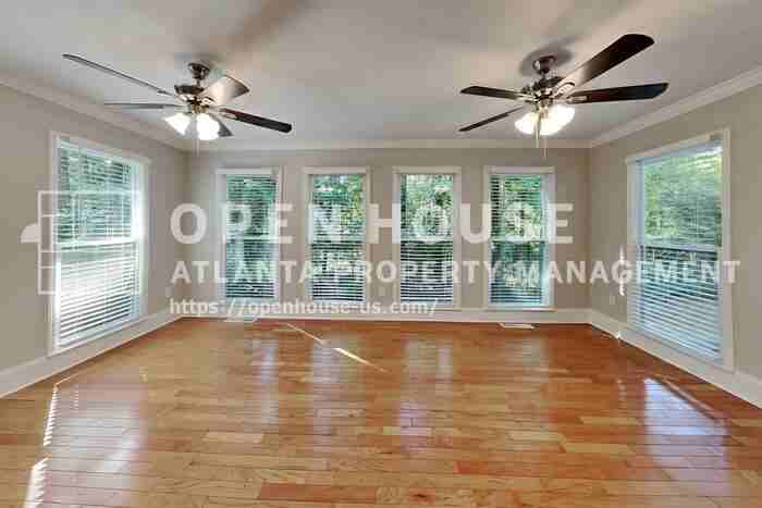 2922 Melton Ct Sw - Photo 5 of 43