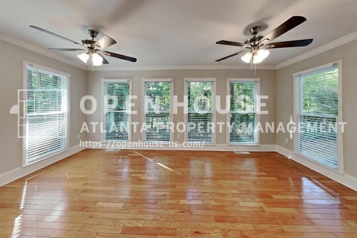 2922 Melton Ct Sw - Photo 6 of 43