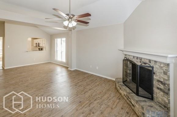 1413 Misty Meadow Dr - Photo 2 of 14
