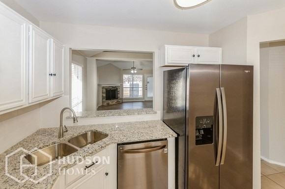 1413 Misty Meadow Dr - Photo 4 of 14