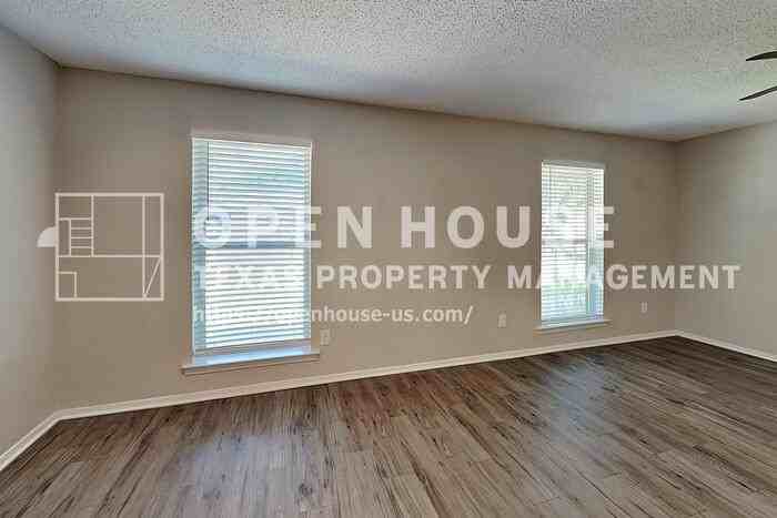 2137 Mountainview Dr - Photo 4 of 22