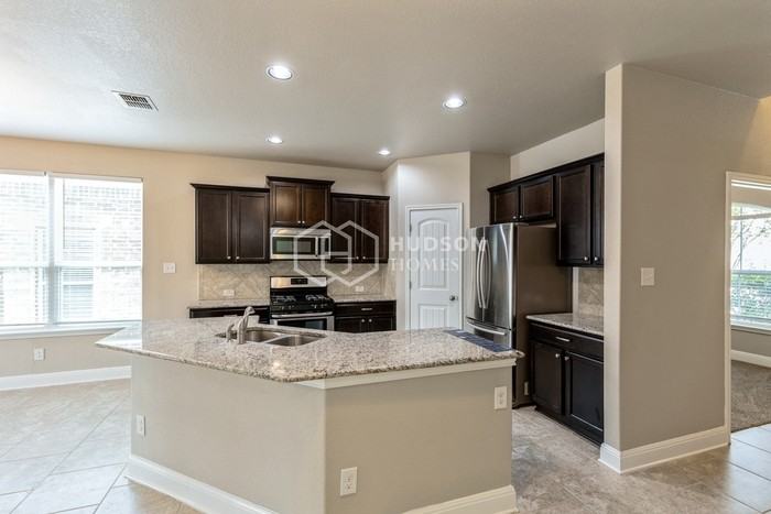 12834 Lone Star Leaf - Photo 7 of 29
