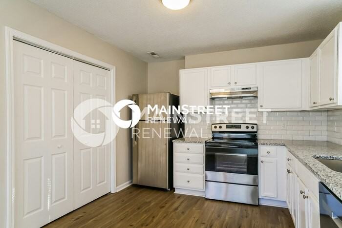 240 Mitchell Ave - Photo 6 of 15
