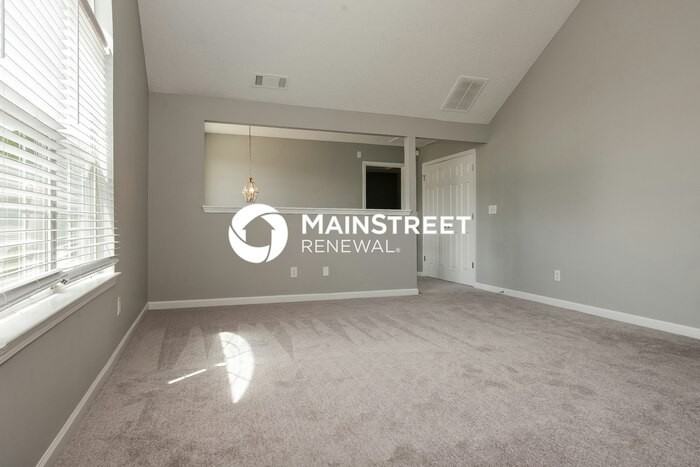 3379 Creekview Dr - Photo 6 of 17