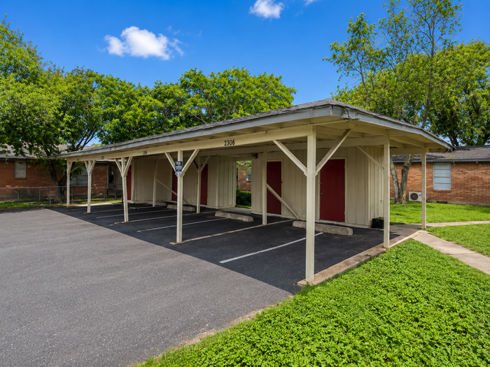 2306 N Dennis St - Photo 5 of 5