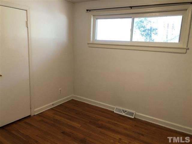 3009 N Duke St - Photo 4 of 13