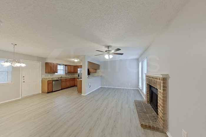 822 Courtenay Pl - Photo 2 of 23