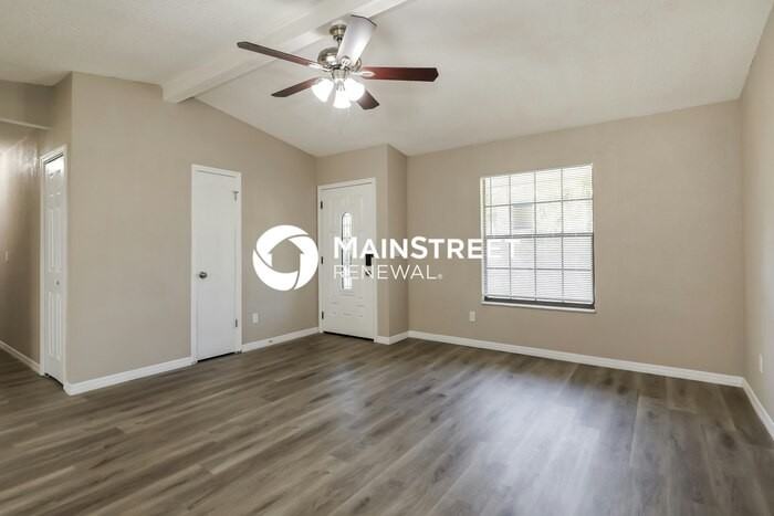 7573 Falcon Trace Ct - Photo 5 of 16