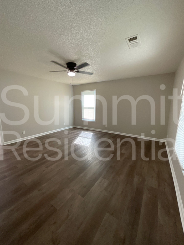 3018 Dale Ct #B - Photo 4 of 15