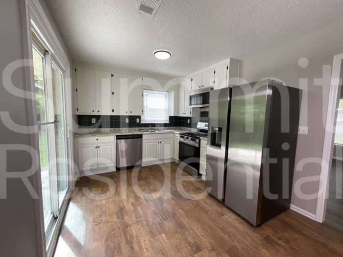 3018 Dale Ct #B - Photo 6 of 15