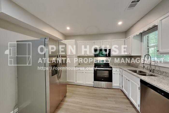620 Gregory Manor Dr Sw - Photo 6 of 20