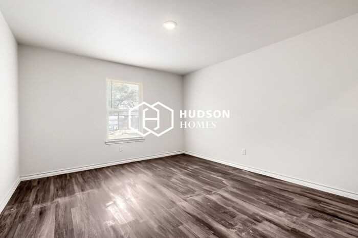 2624 E Cornell St - Photo 7 of 14
