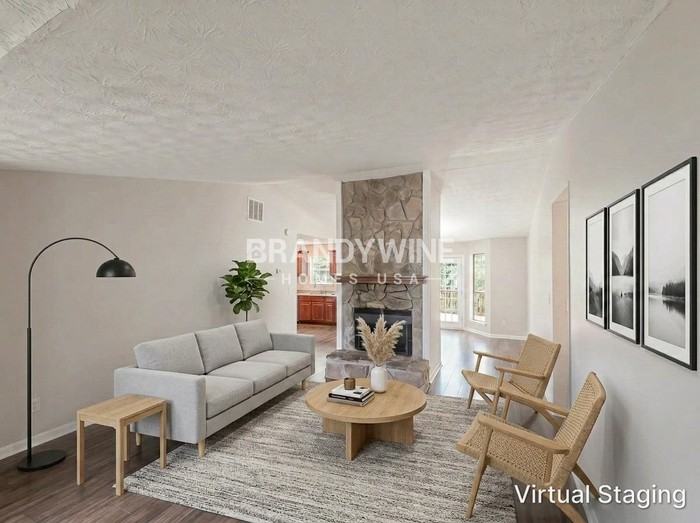 7272 Indian Hill Trl - Photo 3 of 24