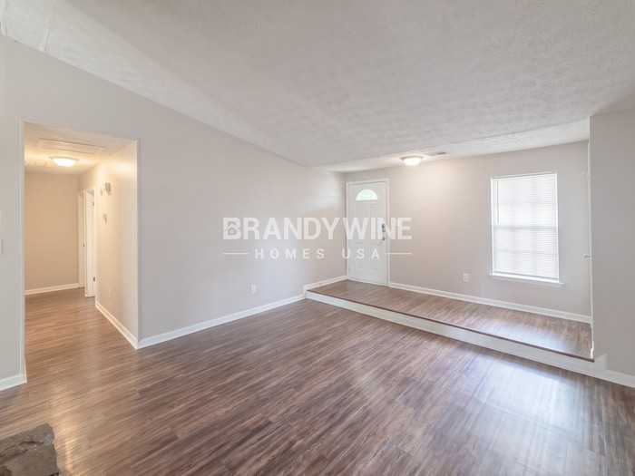 7272 Indian Hill Trl - Photo 5 of 24