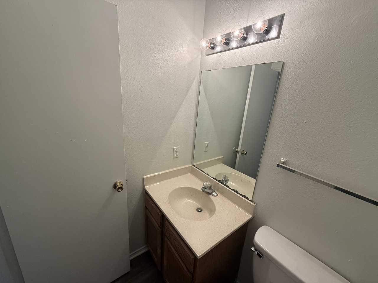 16000 Henderson Pass - Photo 2 of 22