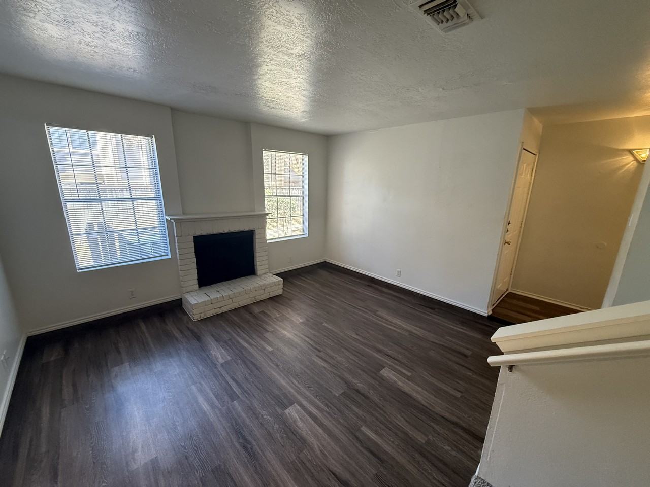 16000 Henderson Pass - Photo 5 of 22