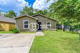 423 Armstrong St - Photo 1 of 1